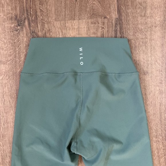 EUC Wilo Base Ribbed Green 7/8 Legging Sz L - Picture 3 of 9